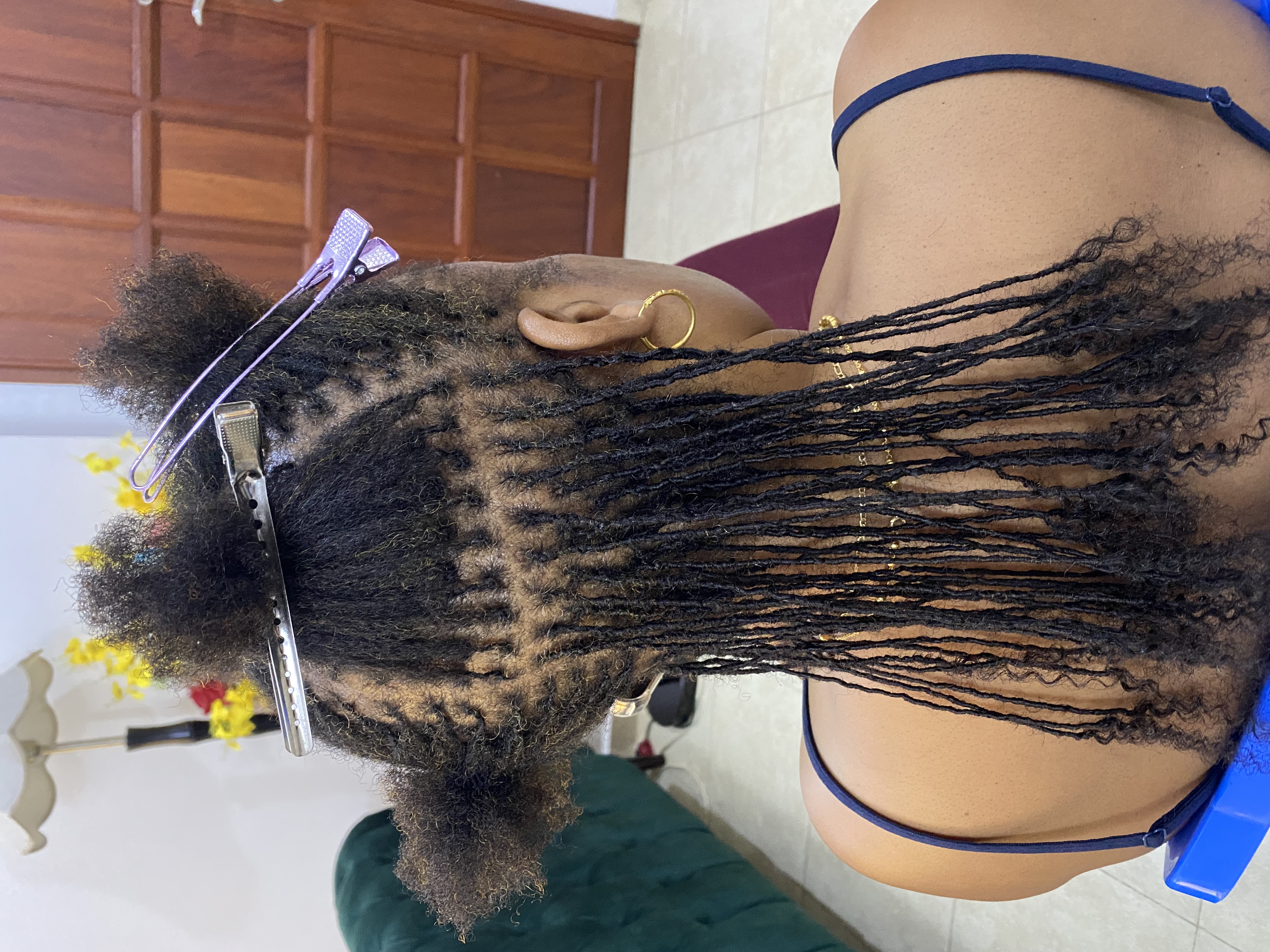 MICROLOCKS EXTENSIONS / SISTERLOCKS EXTENSIONS.