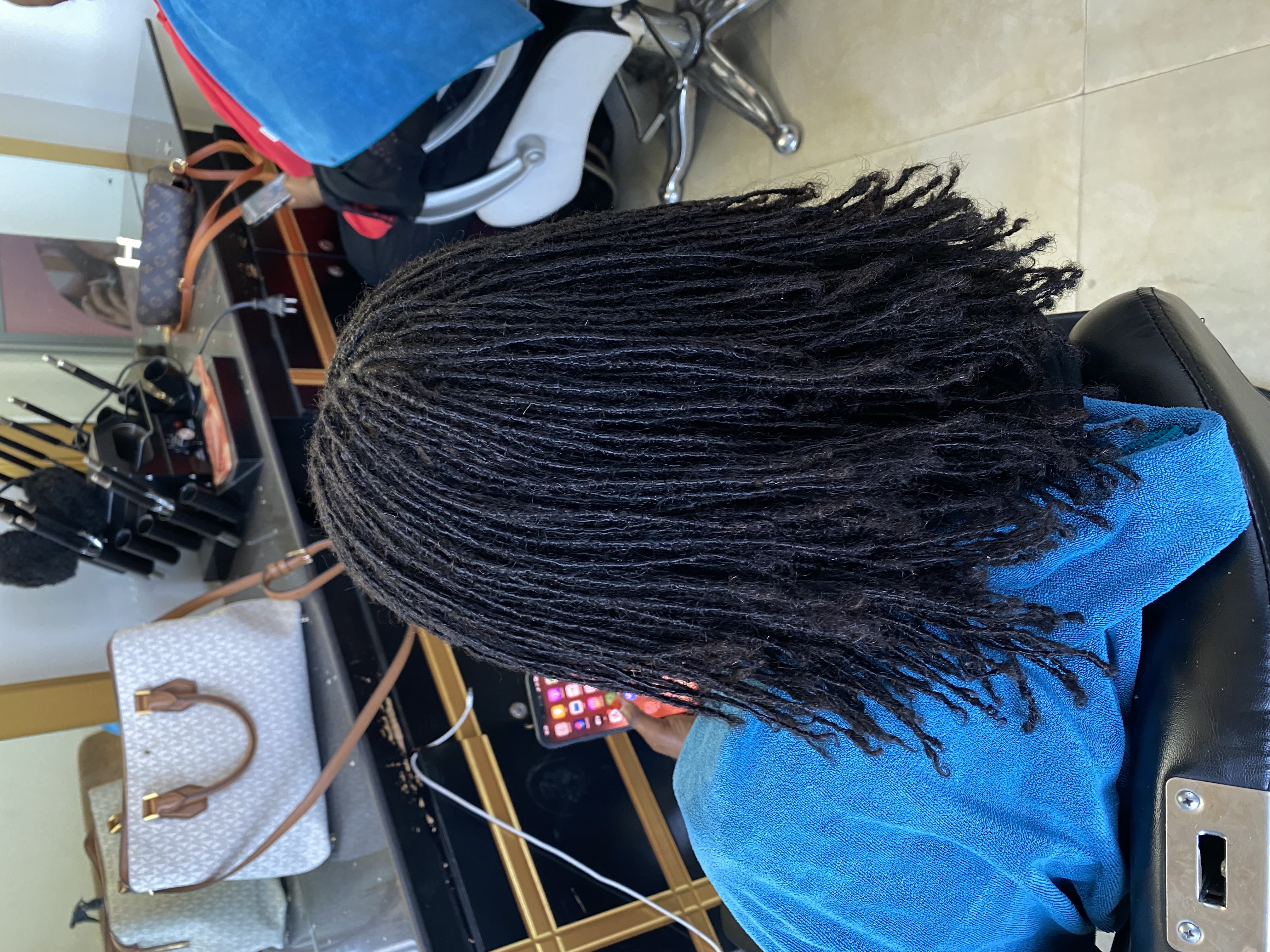 Microlocks Extensions on Natural Hair: The Real Deal for Long-Lasting Hairstyles