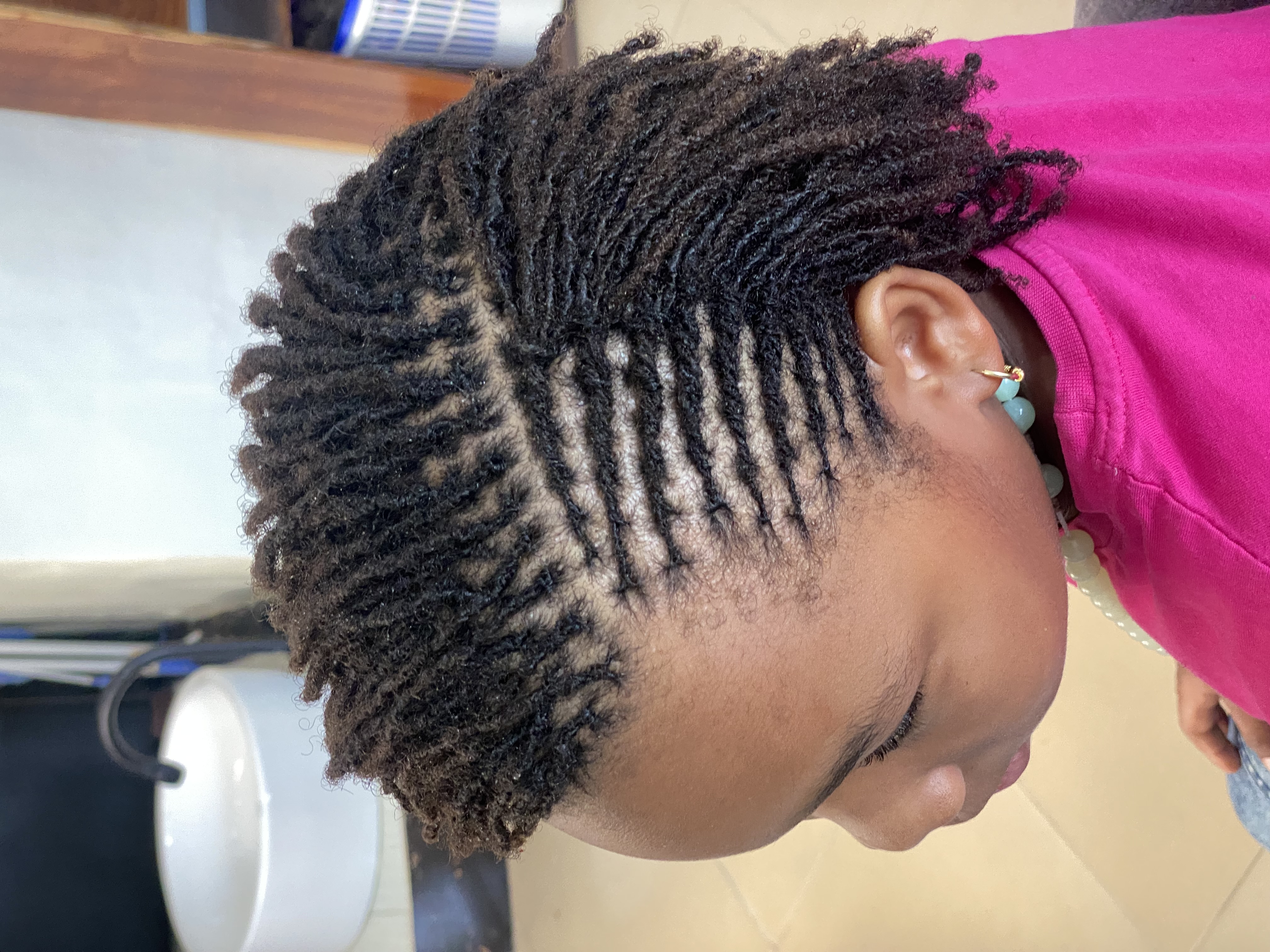 Microlocks Styling: Discover the Versatility of Your Locks