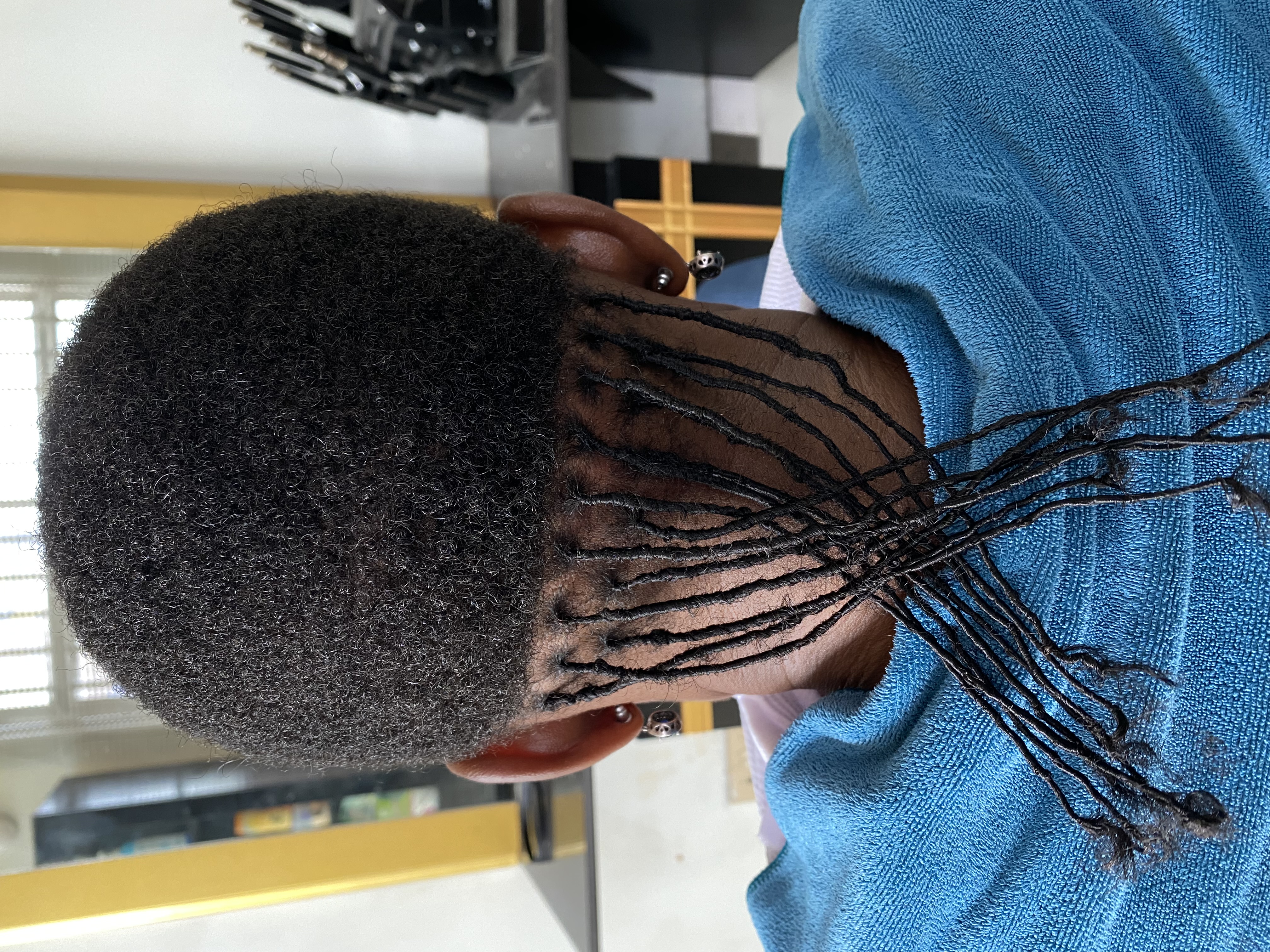 Microlocks Size Matters: How the Size of Your Microlocks Can Affect Your Hair, Look & Journey