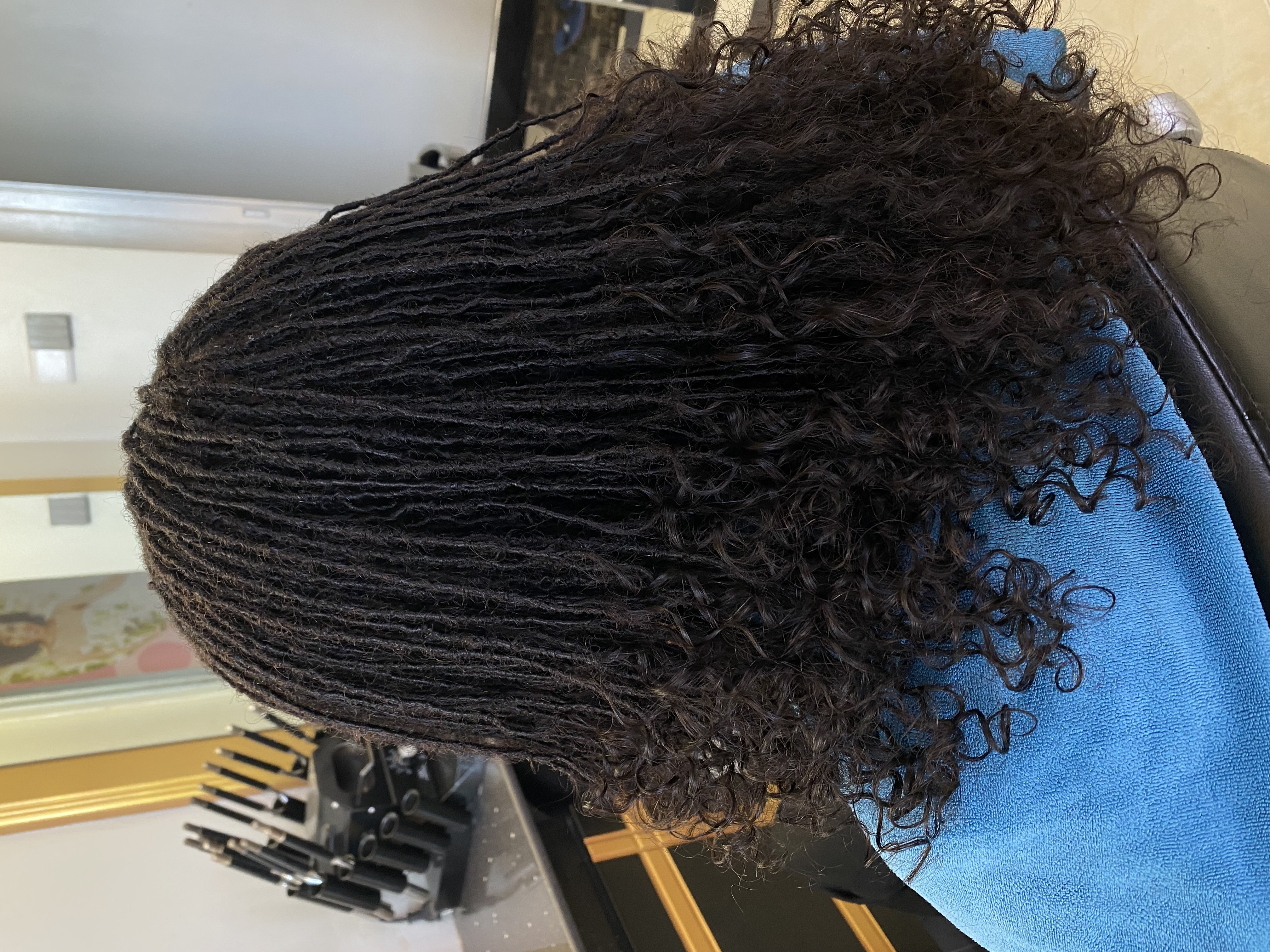 Microlocks Extensions with Curly Ends